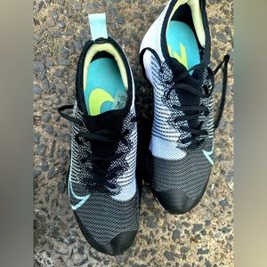 Women NIKE sneakers size 9